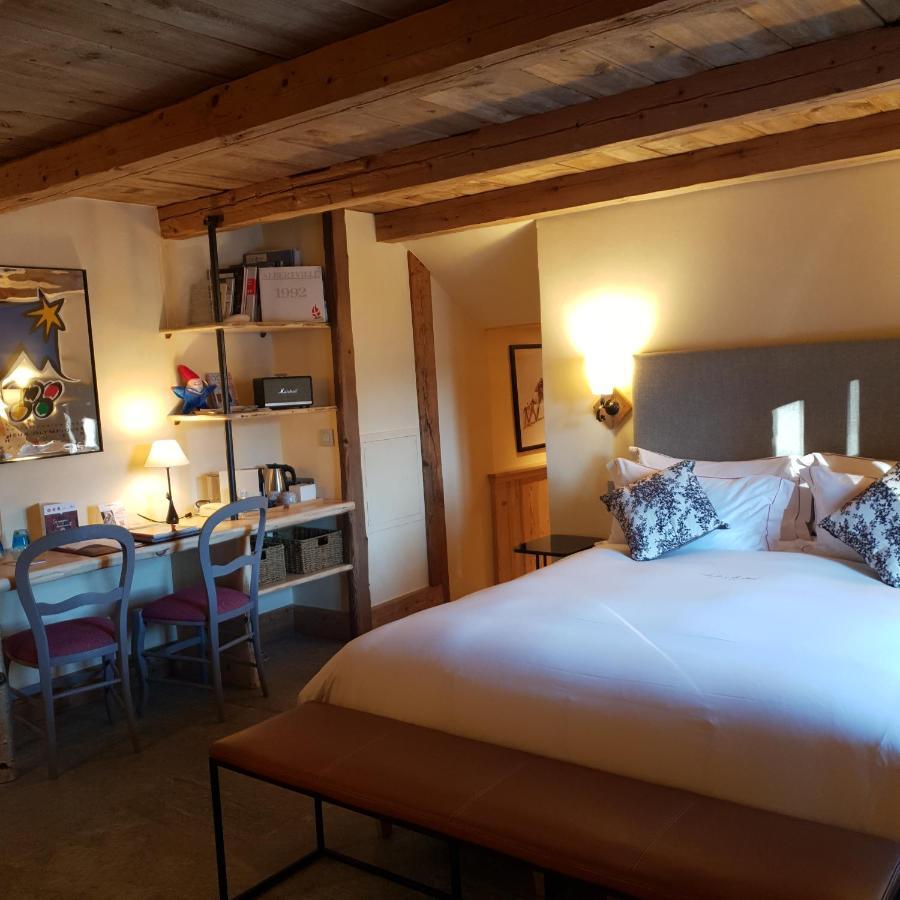 הוטלוס Hotel La Ferme Du Chozal, Chalet De Tradition מראה חיצוני תמונה