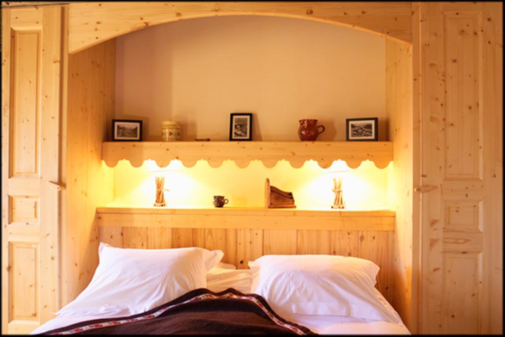 הוטלוס Hotel La Ferme Du Chozal, Chalet De Tradition מראה חיצוני תמונה