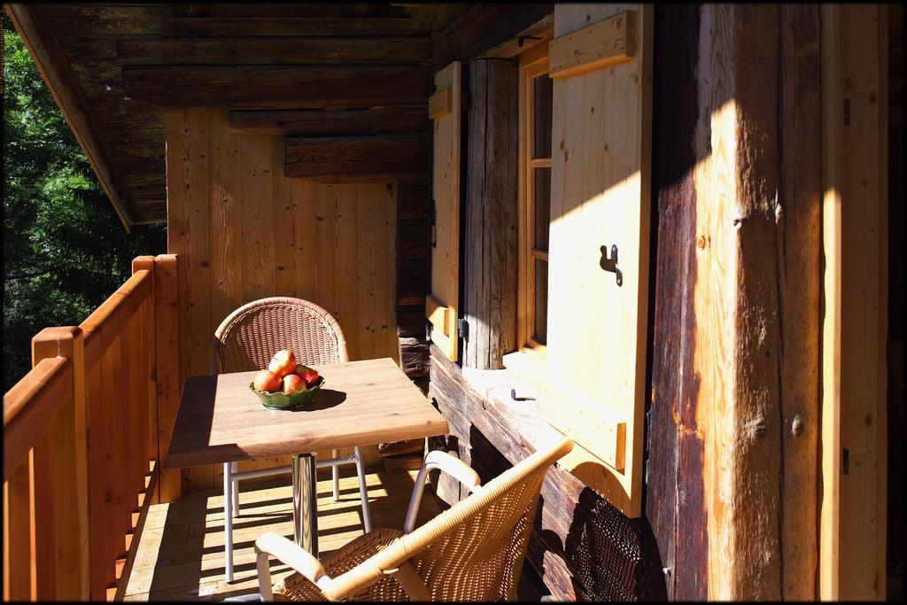 הוטלוס Hotel La Ferme Du Chozal, Chalet De Tradition מראה חיצוני תמונה