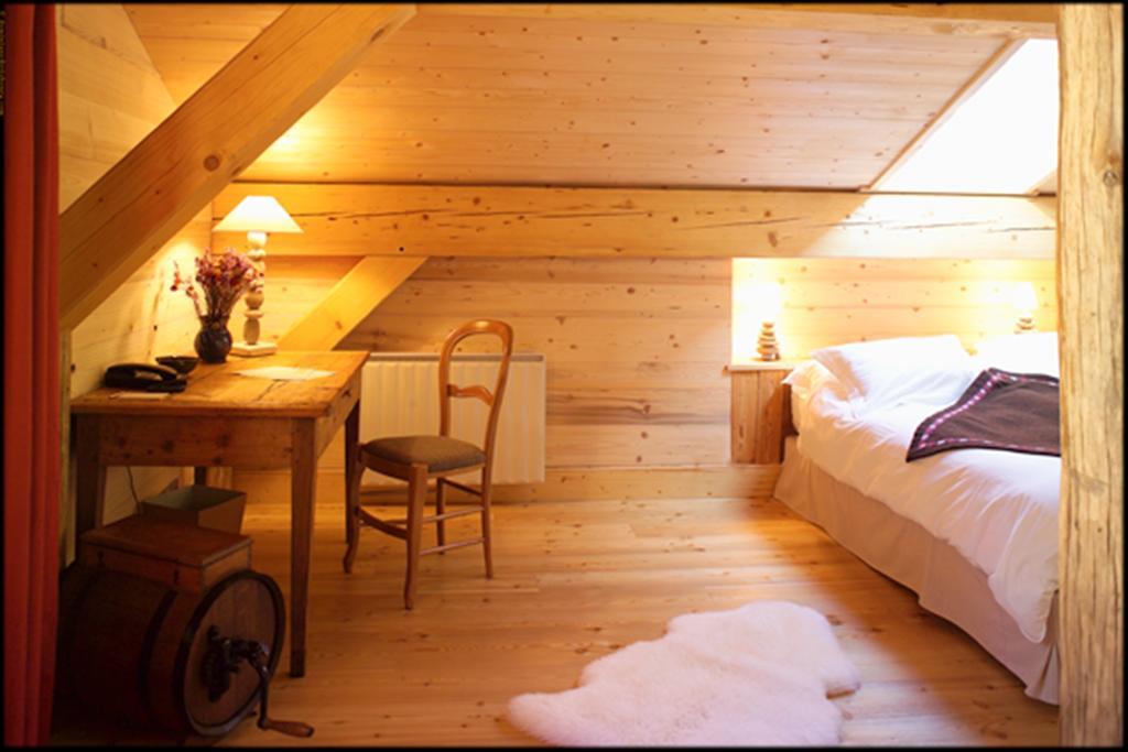 הוטלוס Hotel La Ferme Du Chozal, Chalet De Tradition מראה חיצוני תמונה